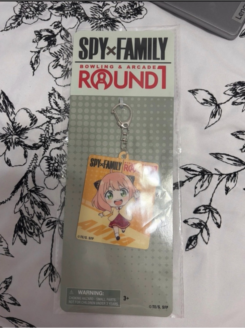 SPY×FAMILY Round1 Pink Character Keychain - Anya One-Piece Footie Design